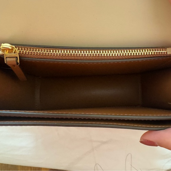 Tory Burch cross body - Picture 5 of 5